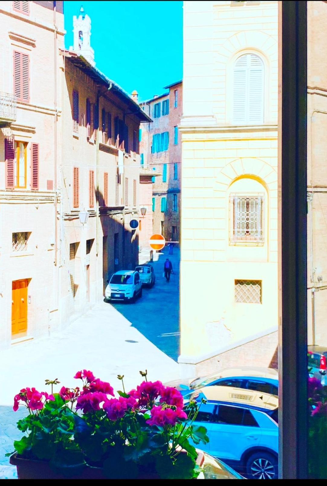 B&B Le Camere Di Livia Сиена Екстериор снимка
