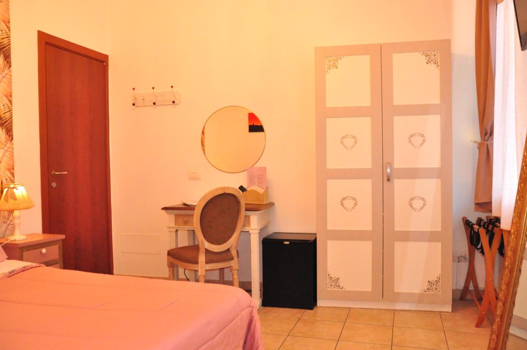 B&B Le Camere Di Livia Сиена Екстериор снимка